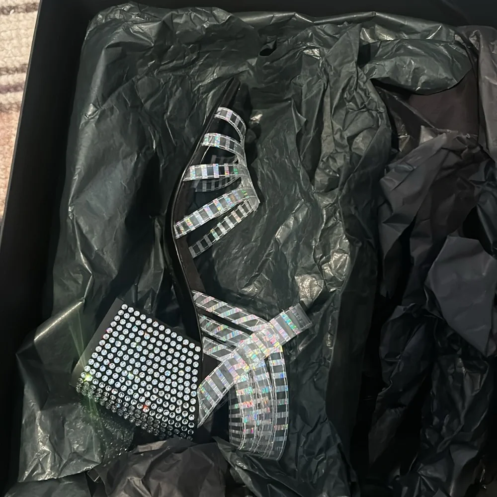 NIB Laurence Dacade Paris PVC Crystal Embellishments Gladiator Sandals Size 7.5